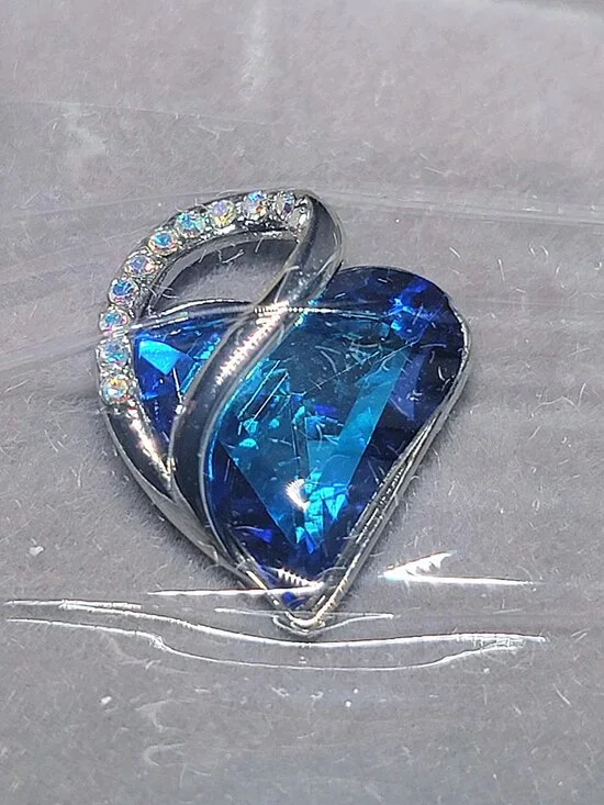 Leafael Infinity Love Heart Birthstone Stud Earrings for Women Bermuda Blue Sept - Picture 8 of 11